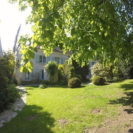 Bed and Breakfast Clos De La Rose à Saint-Cyr-sur-Morin Extérieur photo