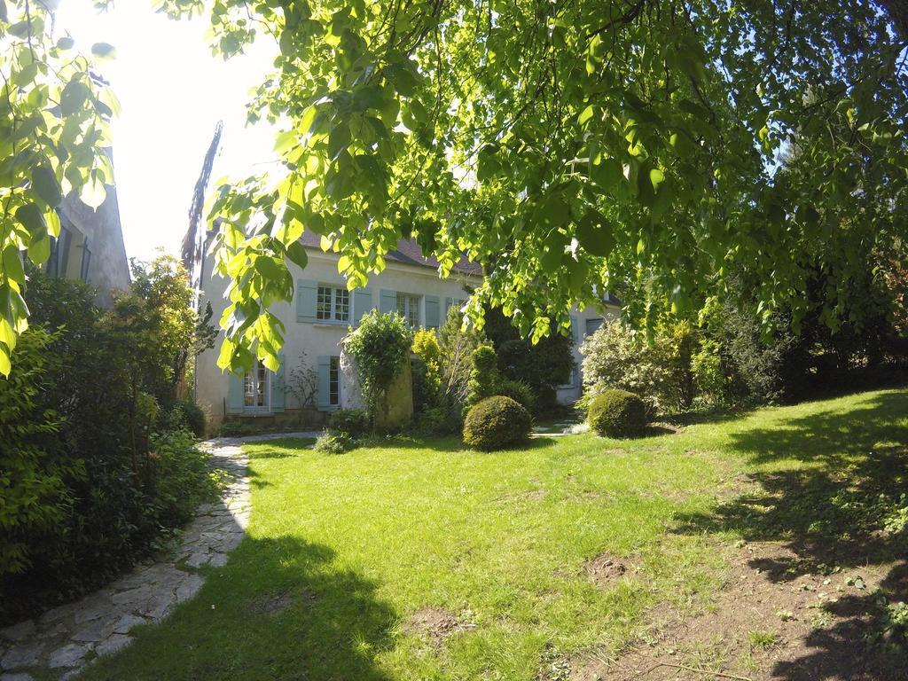 Bed and Breakfast Clos De La Rose à Saint-Cyr-sur-Morin Extérieur photo